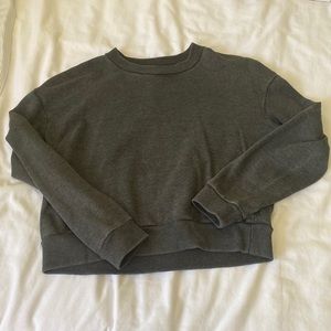 90 degree medium black pull over